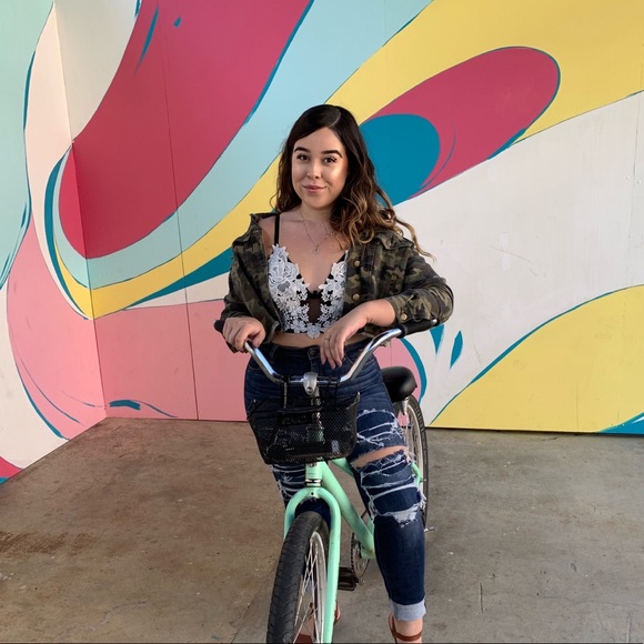 Meet your Posher, Kim - Picture 1 of 1